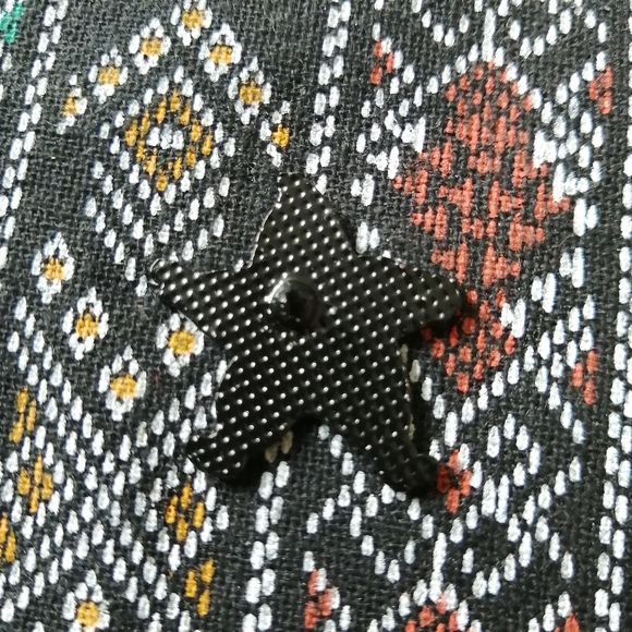 📍2/20$ Maggie Simpson Star Snowsuit Enamel Pin NWOT - Picture 5 of 5